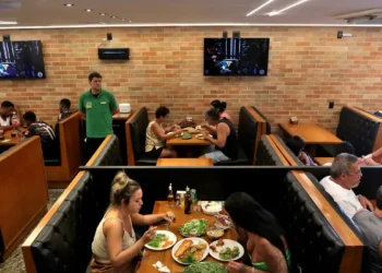 Rede de fast food decreta falência após demissão em massa - Foto: Tânia Rêgo/Agência Brasil