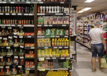 Ministra afirma que alimentos vão ficar mais baratos em 2 meses - Imagem: Tânia Rêgo/Agência Brasil