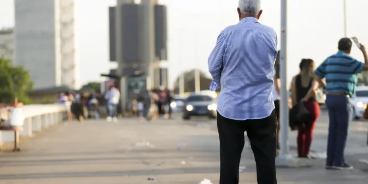 Detalhe pequeno faz homem perder aposentadoria aos 67 anos - Imagem: Marcelo Camargo/Agência Brasil