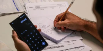 Por que analista contábil está em alta em 2025? - Foto: Joédson Alves/Reprodução Agência Brasil