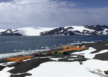 Antártica volta a criar gelo e deixa cientistas sem respostas - Foto: Ana Nascimento/Agência Brasil