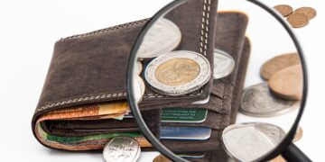 Golpistas fizeram empréstimos de mais de R$ 27 mil em nome de idoso - Imagem: Pixabay