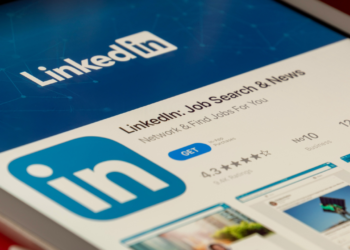 Levantamento do LinkedIn aponta crescimento de cargos em tecnologia, saúde, finanças e gestão, refletindo demandas do mercado brasileiro