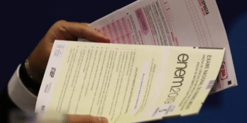 Capital reúne quase 4 vezes mais notas mil no ENEM que 2ª colocada em Minas