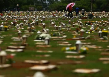 Mulher retorna à vida a caminho do próprio funeral - Foto: Marcello Casal JrAgência Brasil