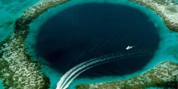 Grande Buraco Azul tem segredos bem misteriosos - Foto: Divulgação/United States Geological Survey