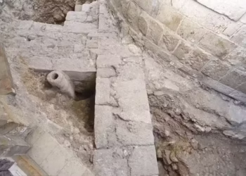 Narrativa bíblica é reforçada após descoberta em local onde Jesus teria sido enterrado - Imagem: Reprodução/Custodia Terrae Sanctae