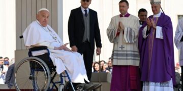 Papa Francisco aparece de surpresa durante recuperação - Imagem: Divulgação/Vatican Media