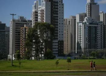 5 prédios de uma construtora correm risco de desabamento - Foto: Andre Borges/Agência Brasília