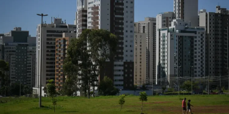 5 prédios de uma construtora correm risco de desabamento - Foto: Andre Borges/Agência Brasília