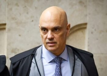 Alexandre de Moraes deu canetada para alterar regra da aposentadoria