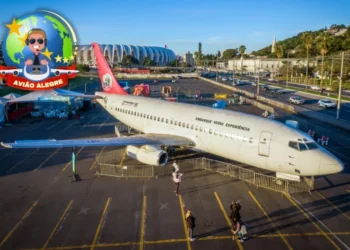 Avião em Porto Alegre terá que ser removido às pressas - Imagem: Divulgação/Avião Alegre