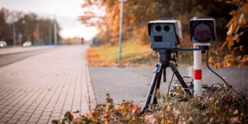 Câmeras de Trânsito - Reprodução/iStock