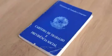 Carteira de Trabalho - Reprodução/Unsplash