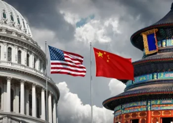 Bandeira da China e EUA - Reprodução/iStock