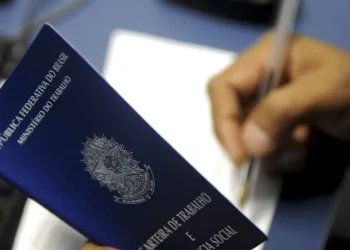 Nova lei acaba com os 30 dias de férias para trabalhadores - Imagem: Agência Brasília