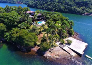 Ilha paradisíaca no Rio de Janeiro está à venda e seu preço caiu - Imagem: Divulgação