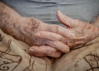 conexões sociais podem levar você aos 100 anos