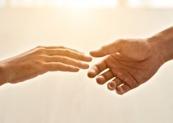 Especialistas mostram o que significa ser gentil com estranhos