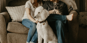 Amor por animais de estimação é forte mas não substitui a paternidade, diz pesquisa