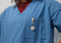 Médicos não usam roupas azuis ou verdes apenas por estética