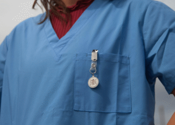 Médicos não usam roupas azuis ou verdes apenas por estética