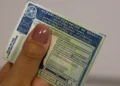 Prazos para idosos que têm CNH estão diferentes em 2025 - Imagem: Marcello Casal jr/Agência Brasil