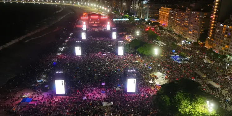 Público de Copacabana não bateu recorde em show de Lady Gaga - Imagem: Fabio Motta/Divulgação via Agência Brasil