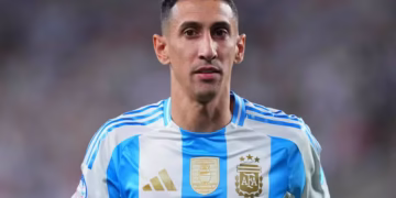 Di María é anunciado oficialmente por clube argentino - Imagem: Mitchell Leff/Getty Images/AFP