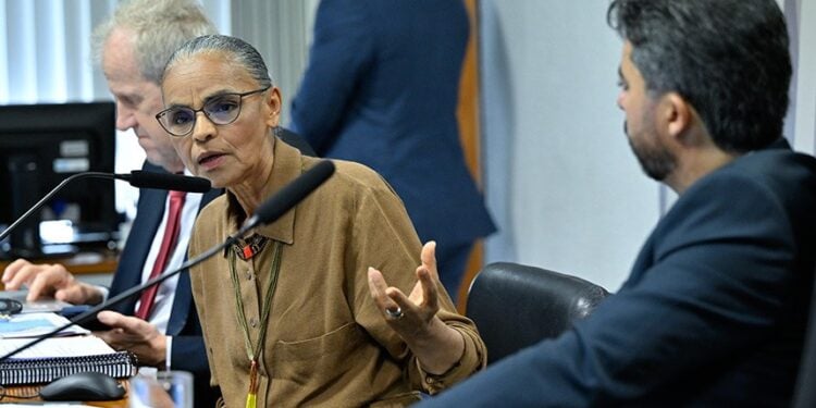 Marina Silva deixa audiência após embate com senadores - Imagem: Geraldo Magela/Agência Senado