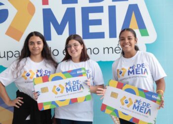 Pé-de-Meia começa a ser distribuído para beneficiários - Imagem: Divulgação/MDS