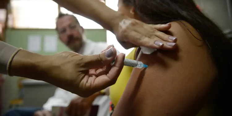 Vacinas contra dengue serão produzidas pela China no Brasil - Foto: Marcelo Camargo/Agência Brasil