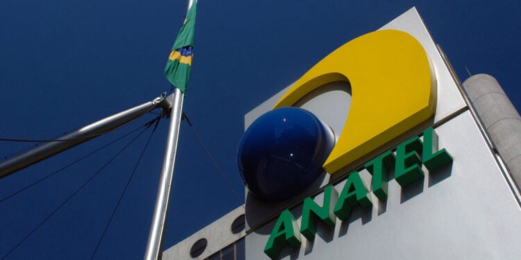 Anatel é acusada de arbítrio e ameaças contra o Mercado Livre - Imagem: Agência Brasil