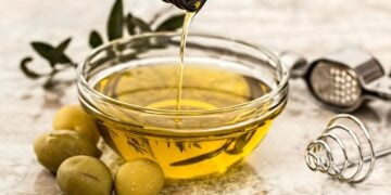 Azeite de oliva extravirgem pode ser excelente para sua saúde - Imagem: Pixabay