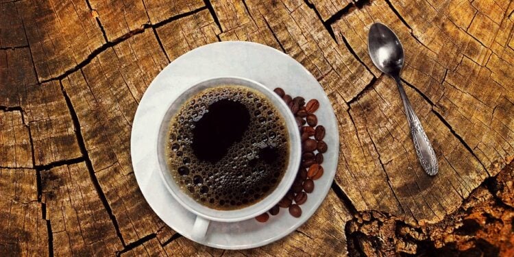 Tomar café puro pela manhã pode prejudicar a sua saúde - Imagem: Pixabay