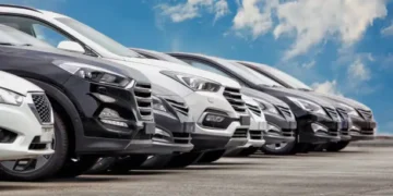 Carros - Reprodução/iStock