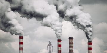 Jornal diz que empresas poluidoras recebem dinheiro de combate à crise climática - Imagem: Pixabay