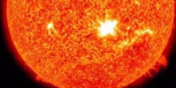 Erupção Solar - Reprodução