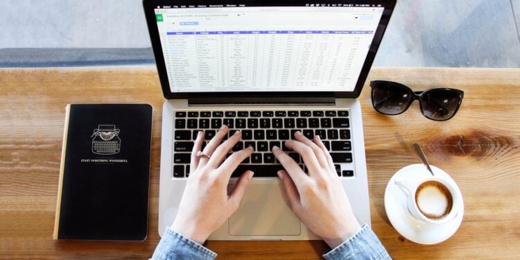 Pesquisadores chegam a conclusão que home office aumenta a felicidade - Imagem: Pixabay