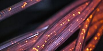 Brasileiros não vão ter mais internet por fibra ótica - Imagem: Pixabay