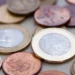 Moeda rara de R$ 1 pode ser vendida por valor maior que carro usado - Imagem: Marcello Casal jr/Agência Brasil