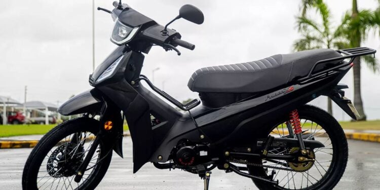 Moto da Shineray na faixa de R$ 8 mil que não precisa de CNH - Imagem: Divulgação/Shineray