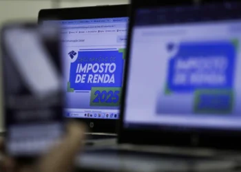 Receita libera datas do 2º lote de restituição do IR 2025 - Imagem: Joédson Alves/Agência Brasil
