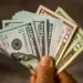 Salário em dólar - Reprodução/iStock