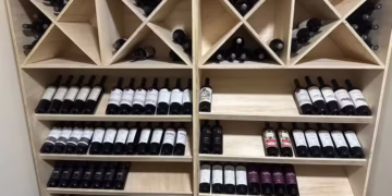 Vinhos em escritório são apreendidos sem nota fiscal pela Polícia - Imagem: Divulgação/Polícia Federal