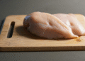 Corte do frango pode mudar a textura da carne