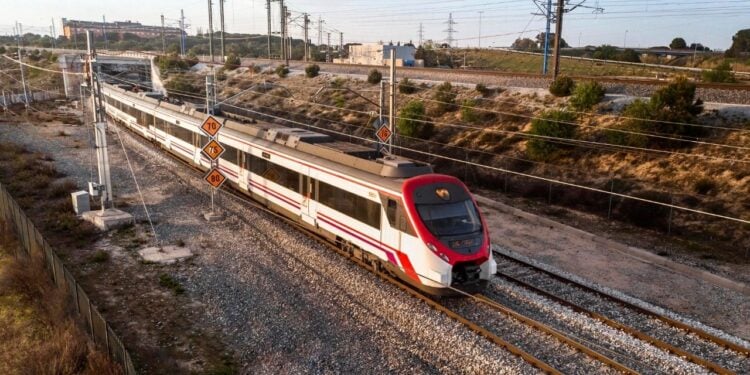 Governo aguarda estudo para reativar trens de passageiros em ferrovias abandonadas no Nordeste