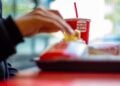 "Cornos" vão ganhar sanduíche de graça no Burger King - Imagem: Pixabay