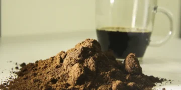 Matéria-prima desses cafés é imprópria para consumo - Imagem: Marcello Casal Jr/Agência Brasil