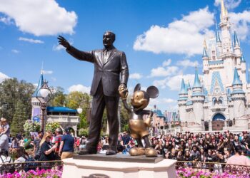Pai se assusta com café de quase R$ 5.200 na Disney e viraliza - Imagem: Pixabay